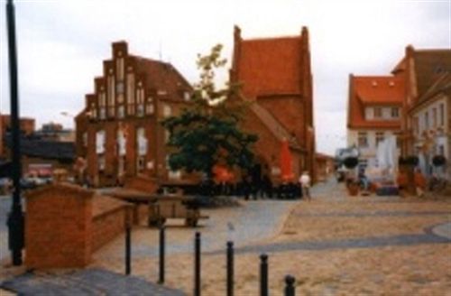 Pension Am Wassertor Wismar Exterior photo